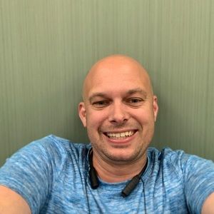 Meet your Posher, Adrian